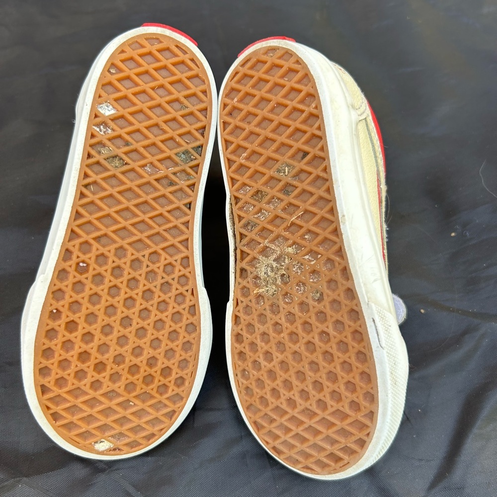 Vans Kids Sneakers in Cream and Red - Picture 7 of 9